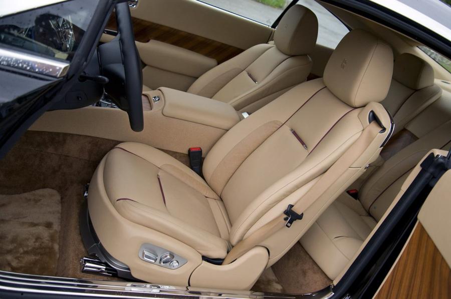  Rolls-Royce Wraith 2014 года  (фото 11 из 36)